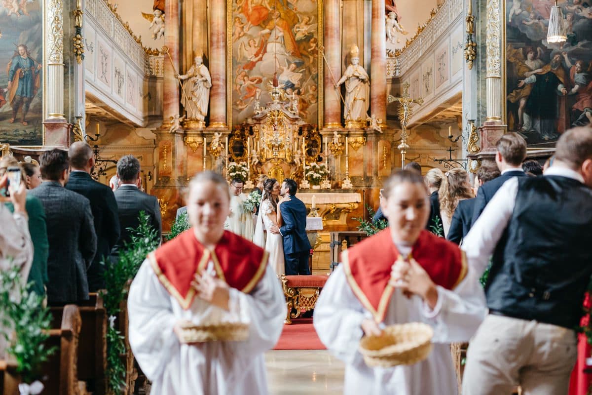 Eine Ökumenische Trauung - Warum Ihr Euch nicht für eine Konfession entscheiden müsst