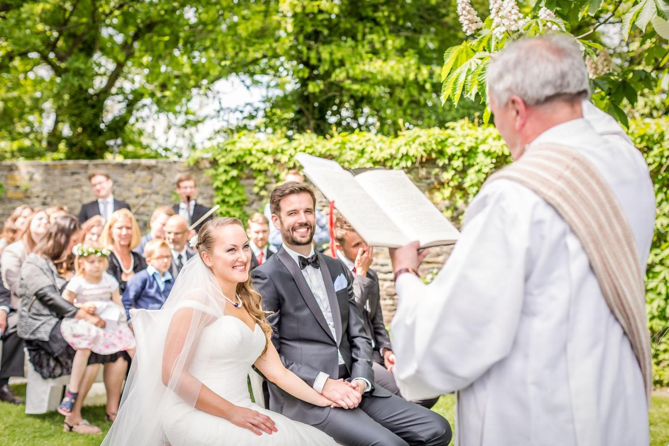 Eine Sommerhochzeit auf der Burg Pyrmont