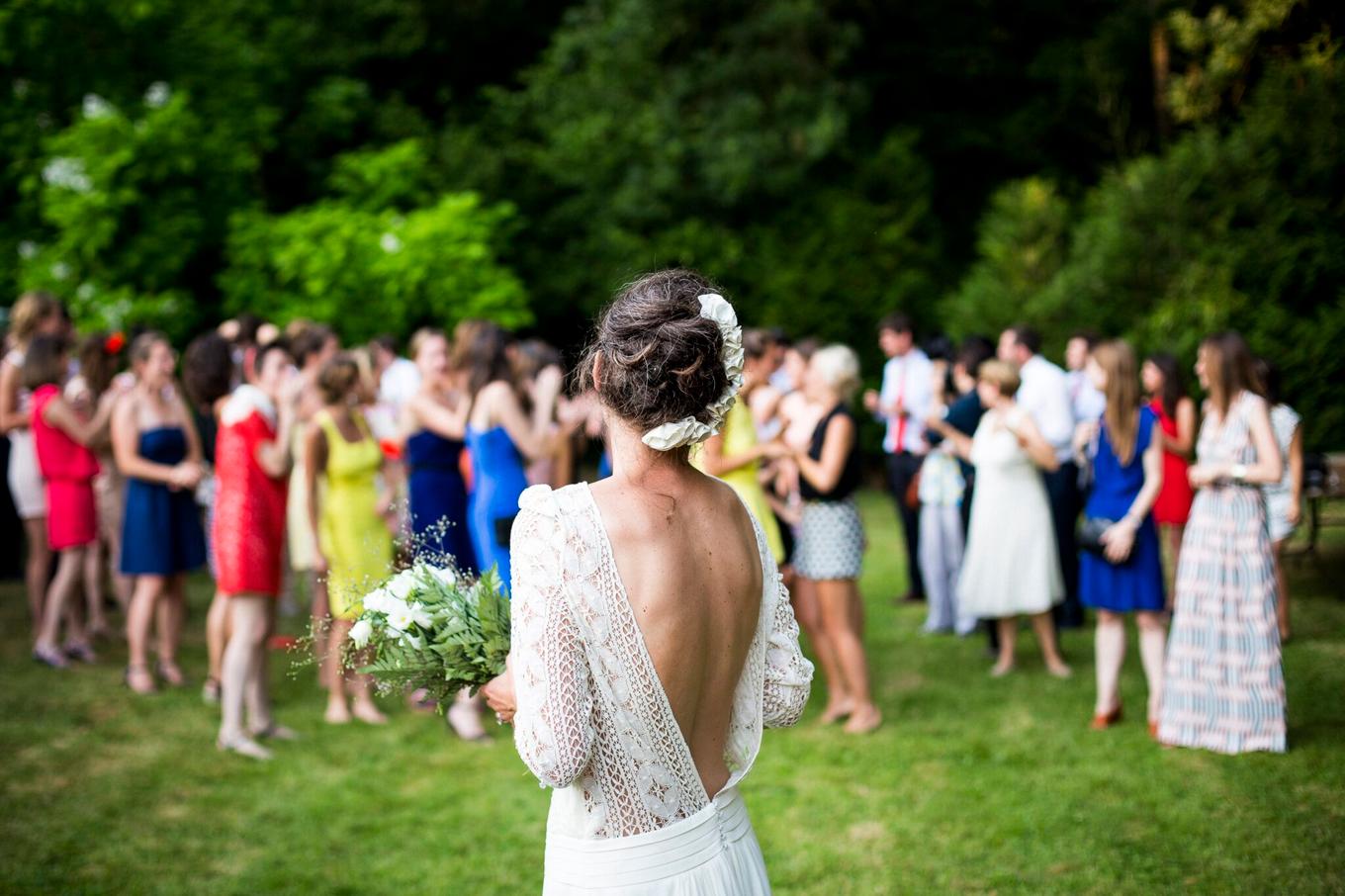 9 veraltete Hochzeitstraditionen, die gestoppt werden müssen!