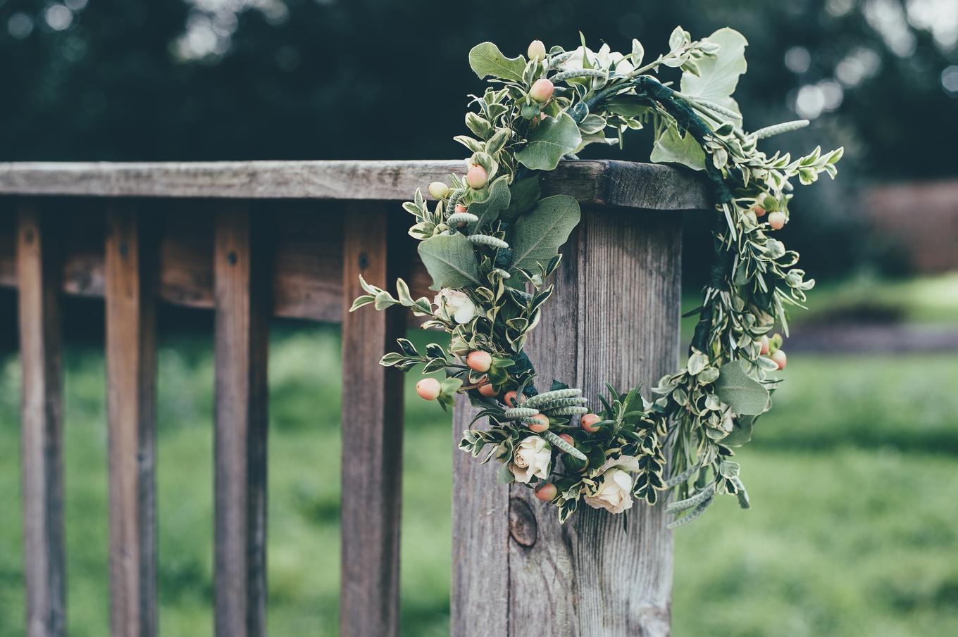 Kopflegenden – schöne Blumenkränze für schöne Köpfe