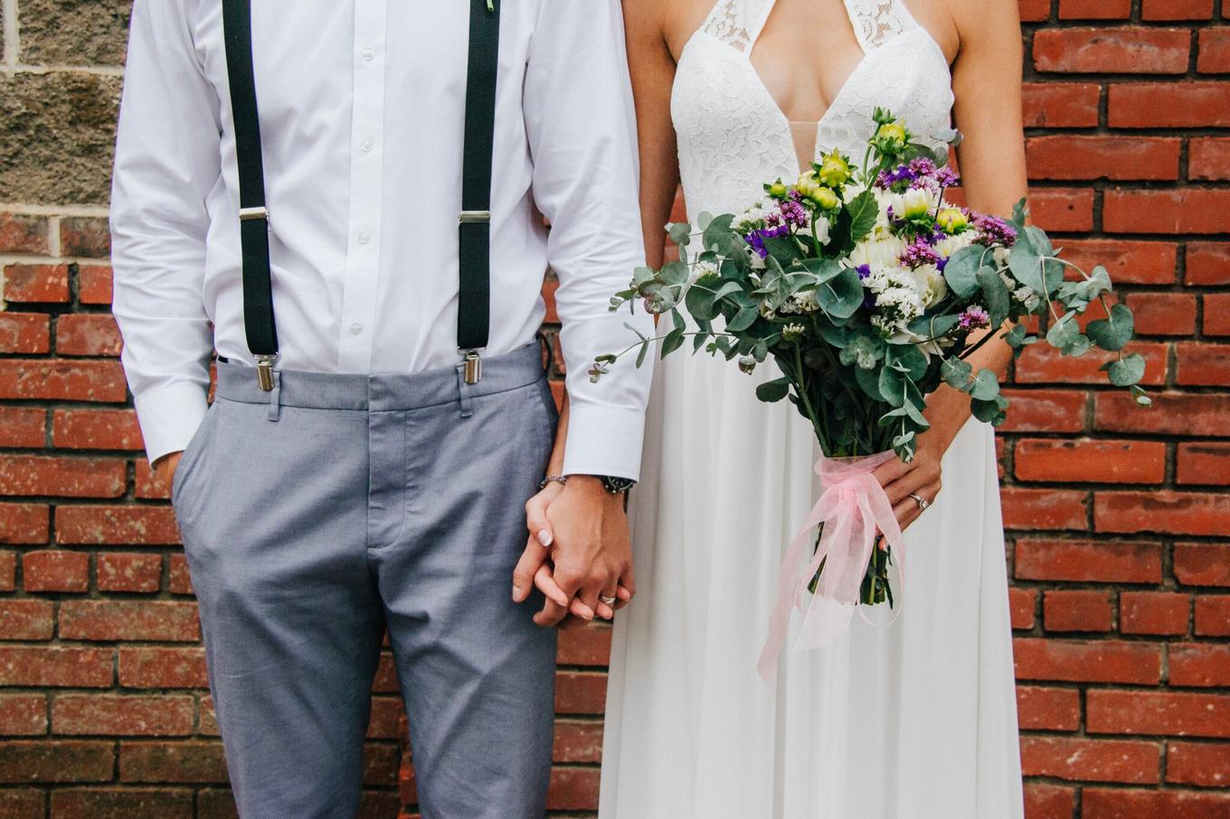 6 unnötige Hochzeitstraditionen, die Ihr Euch sparen könnt
