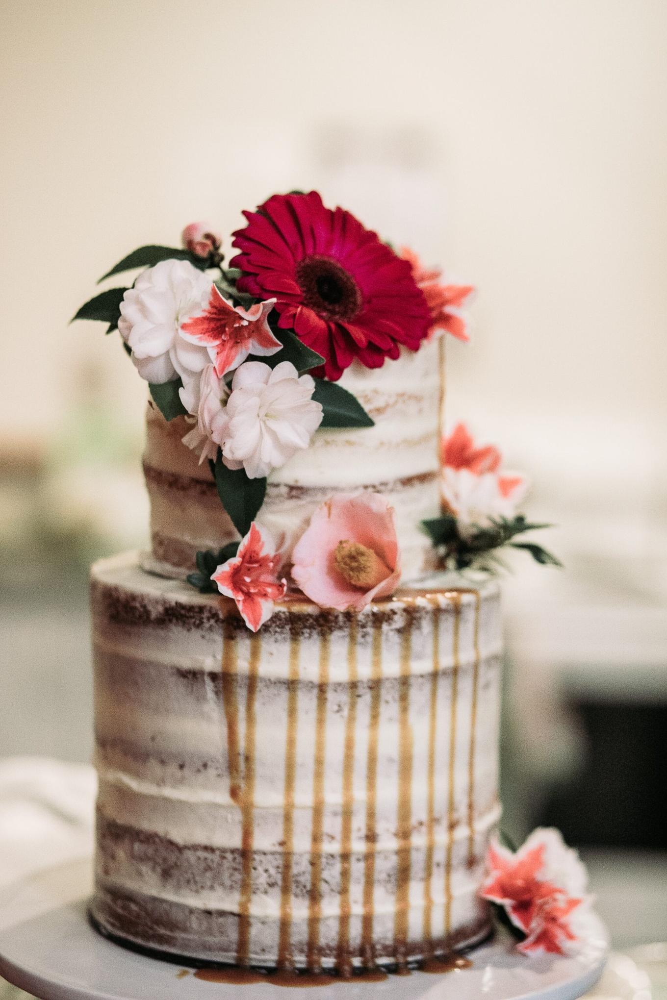 Naked Cake: Wie Ihr eine trendige Hochzeitstorte selbst machen könnt