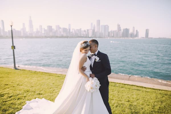 So findest Du Dein perfektes Hochzeitskleid