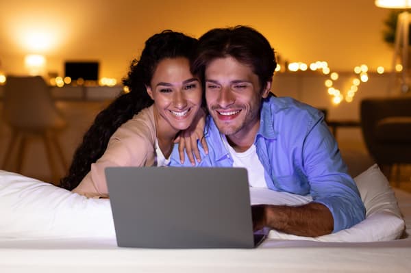 Hochzeitshomepage Beispiele – 20 kreative Ideen für die Gestaltung