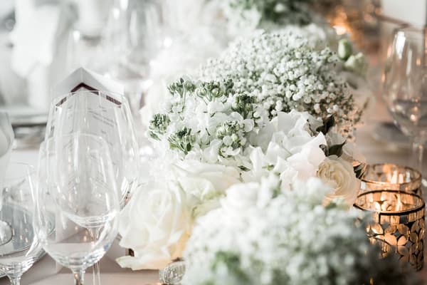 Titanhochzeit - Wünsche und Bräuche zum 23. Hochzeitstag