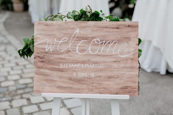 Willkommensschild Hochzeit - 5 Ideen für eine einzigartige Begrüßung