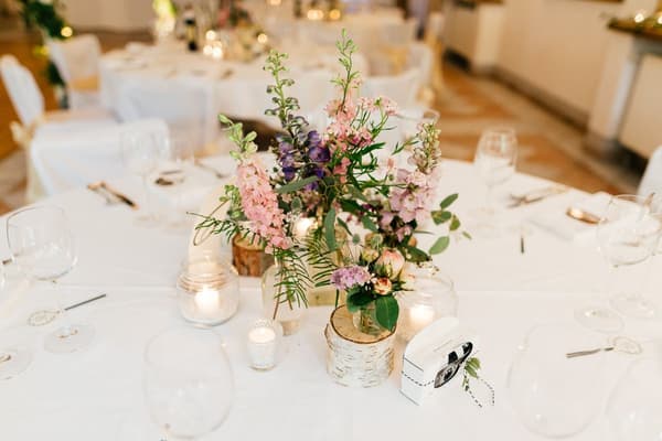 Hochzeitsblumen – Ideen und Tipps zu den 19 schönsten Blüten der Liebe