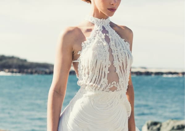 Brautkleider mit Neckholder - Das Modell für jede Braut
