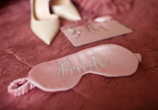 Wo schläft die Braut vor der Hochzeit?