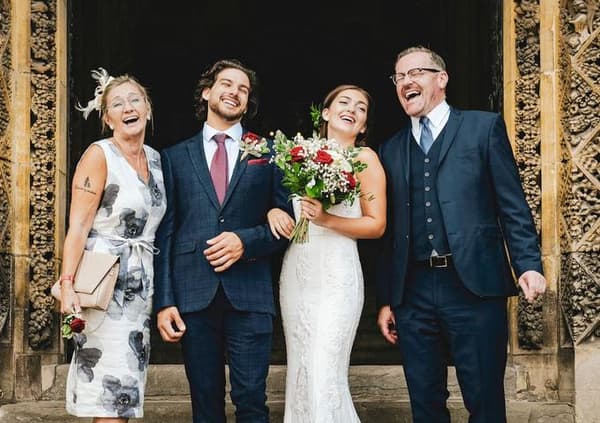 Kirchliche Hochzeit: Unterschiede zwischen katholischer & evangelischer Trauung