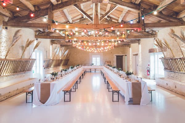 Scheunenhochzeit: 7 Tipps von Hochzeitsplanerin Lena