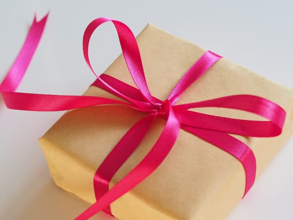 Geschenkidee: Individuelle Liebeslieder über das Brautpaar