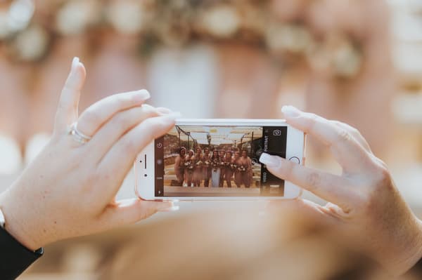 5 Tricks, mit denen Eure Gäste zu Hochzeitsfotografen werden