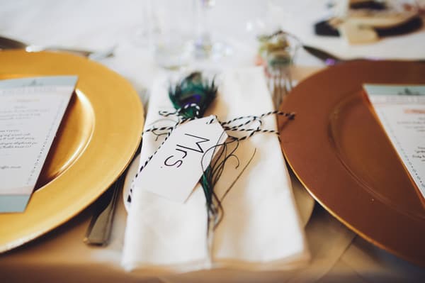 Selbstgemachte Namensschilder als Gastgeschenke