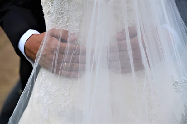 Die Tradition des Brautschleiers