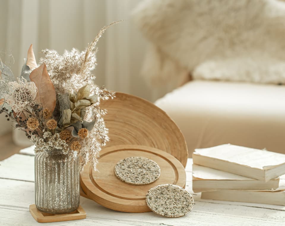 Brautstrauß trocknen: Trockenblumenstrauß in einer Vase
