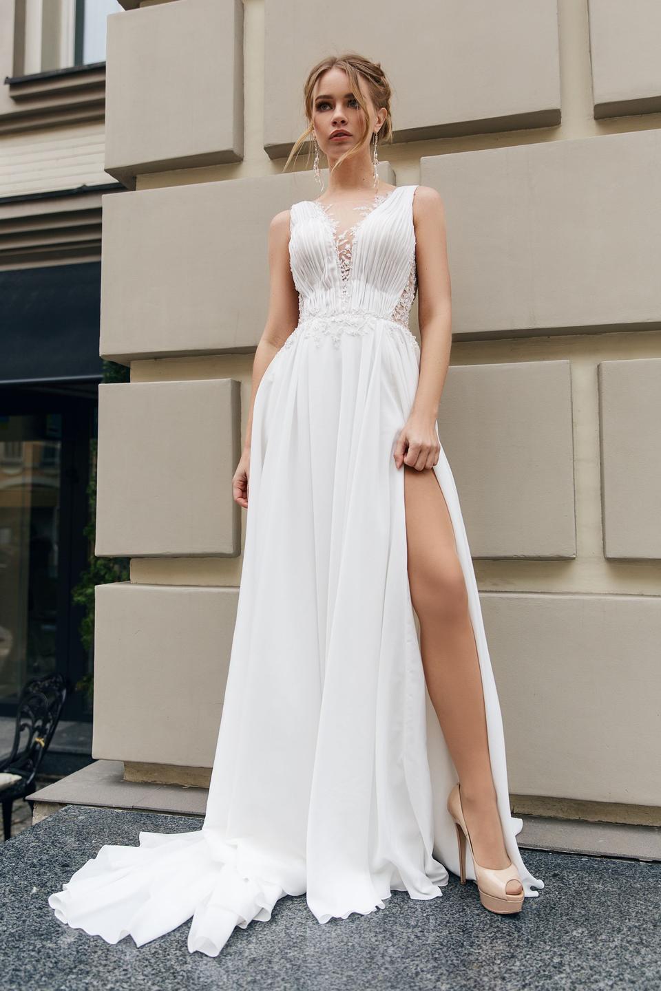 sinnliches Brautkleid im Empire Stil