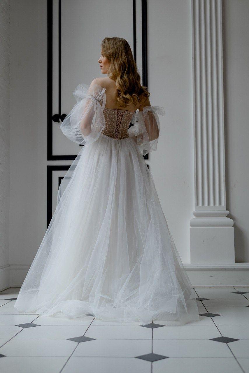 Empire Brautkleid mit weitem Tüll-Rock
