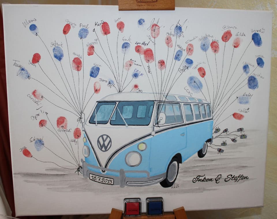 Ein VW-Bus mit Fingerabdrücken