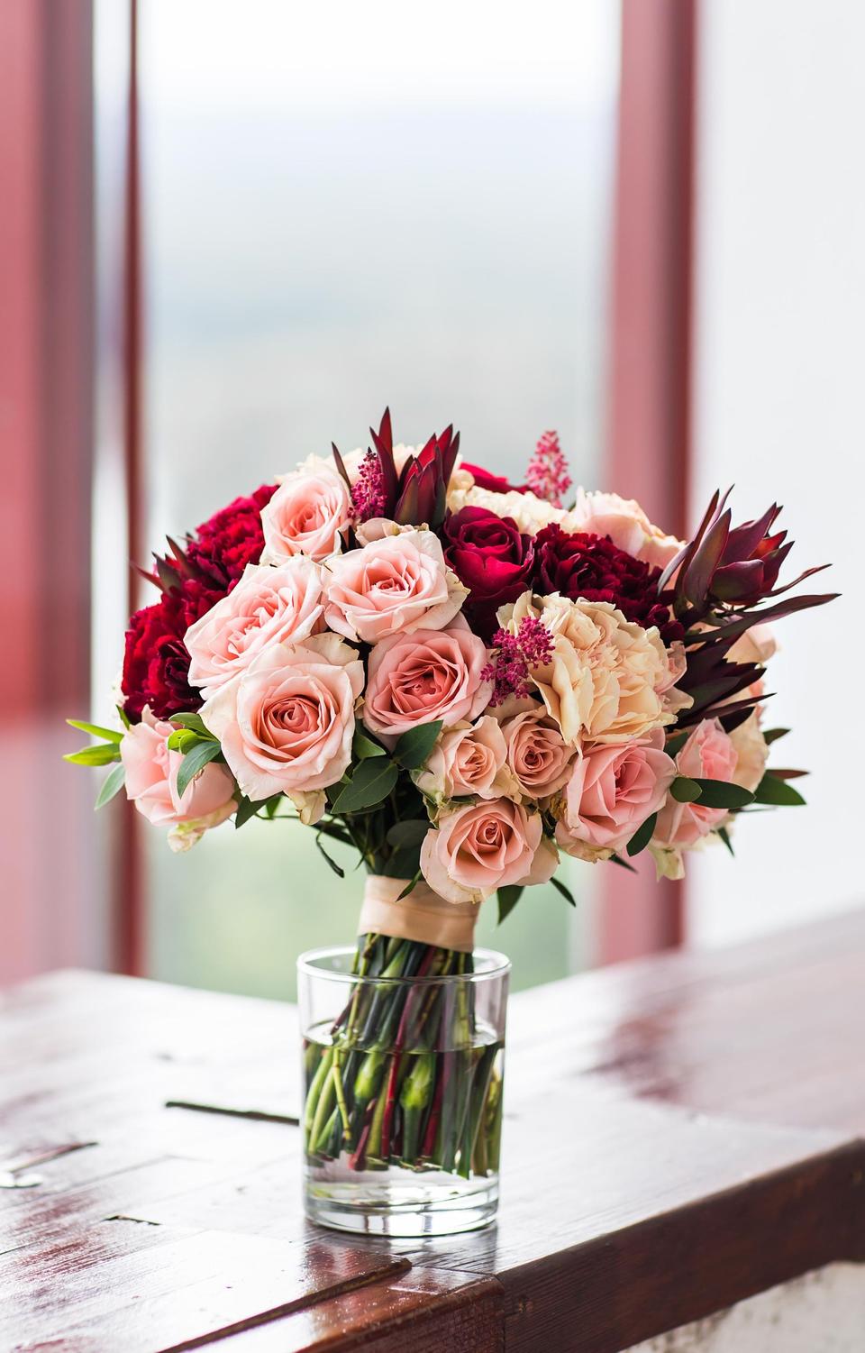 rosa Brautstrauß aus Rosen