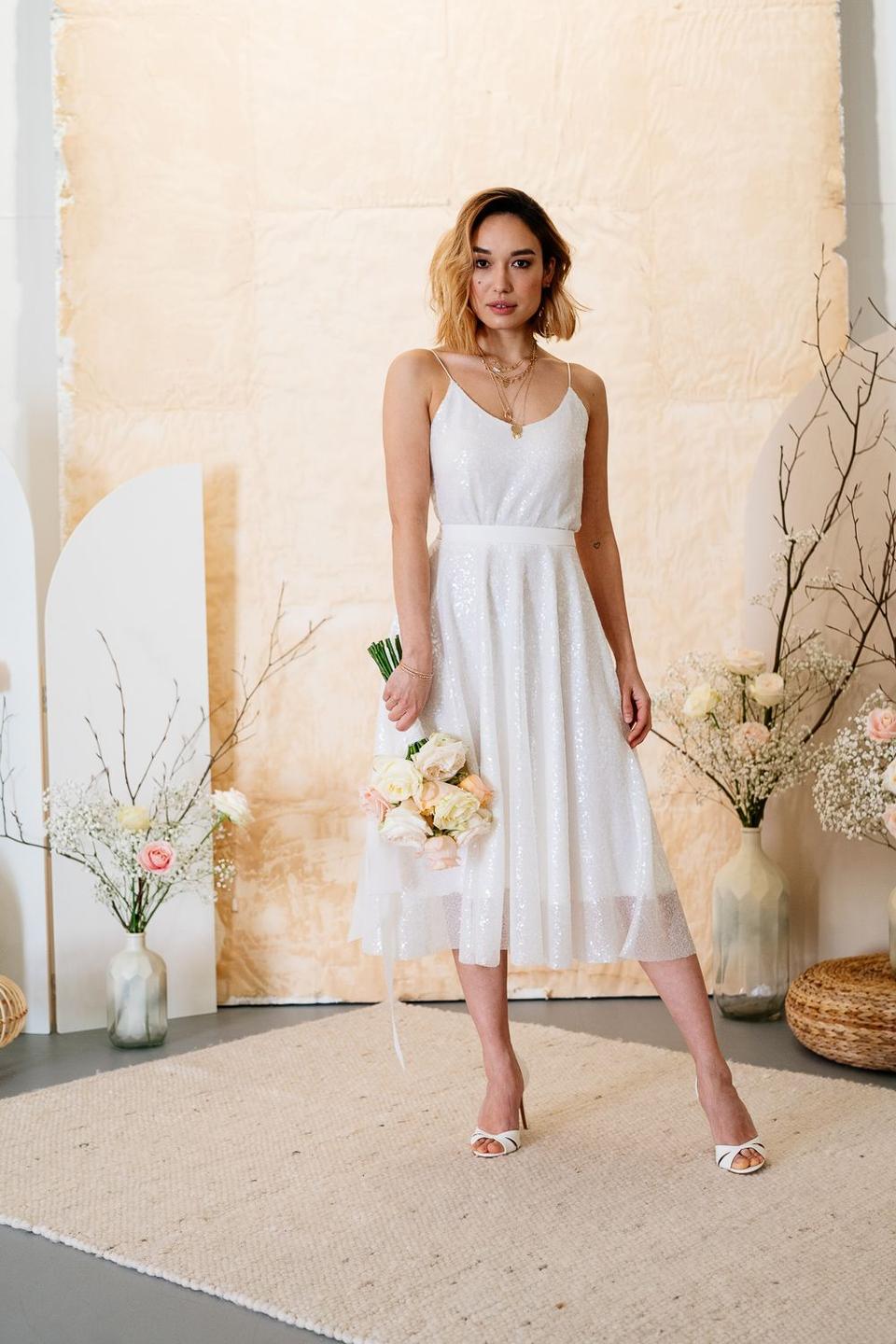 kurzes schlichtes Brautkleid