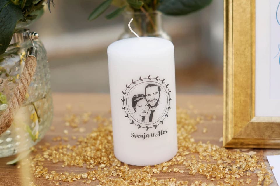 Hochzeitskerze mit personalisiertem Logo