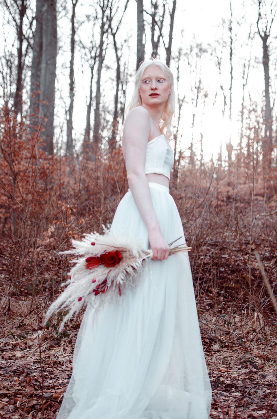 Zweiteiliges Brautkleid mit Tüll Rock