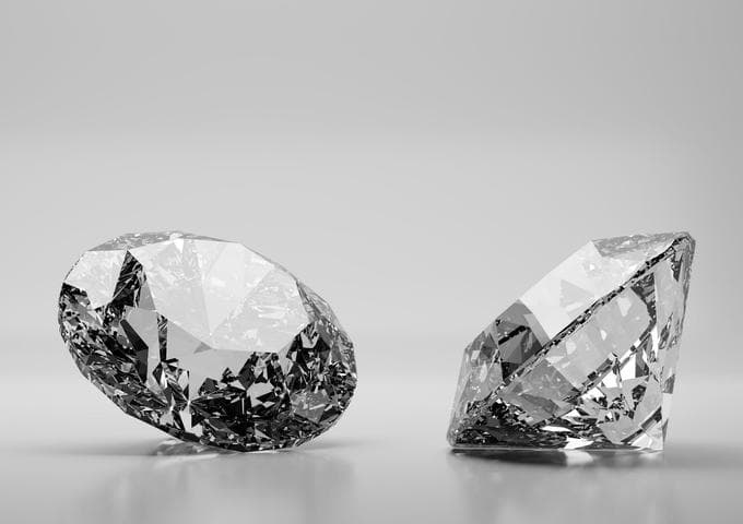 Stark, fest und schön wie ein Diamant ist die Ehe nach 60 gemeinsamen Jahren!