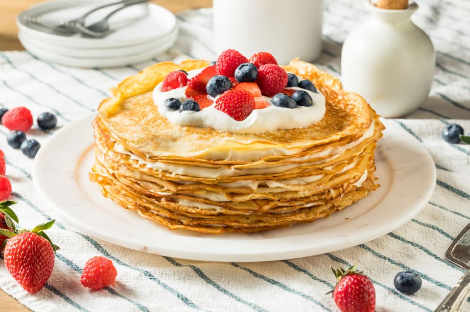 Crepe Torte mit Beeren