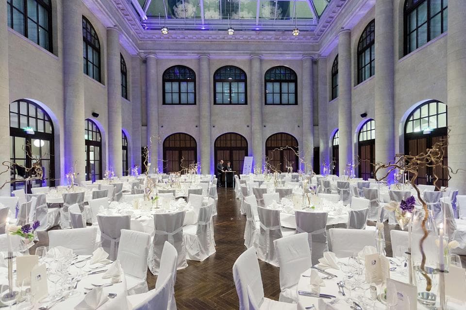 HochzeitssĂ€le fĂŒr Eure Traumhochzeit und ganz besondere Feiern