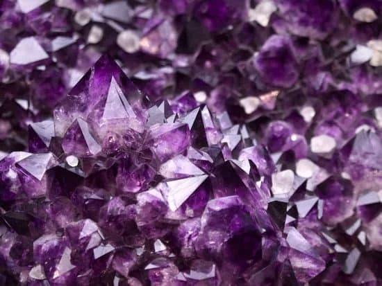 Lilaner Edelstein Amethyst