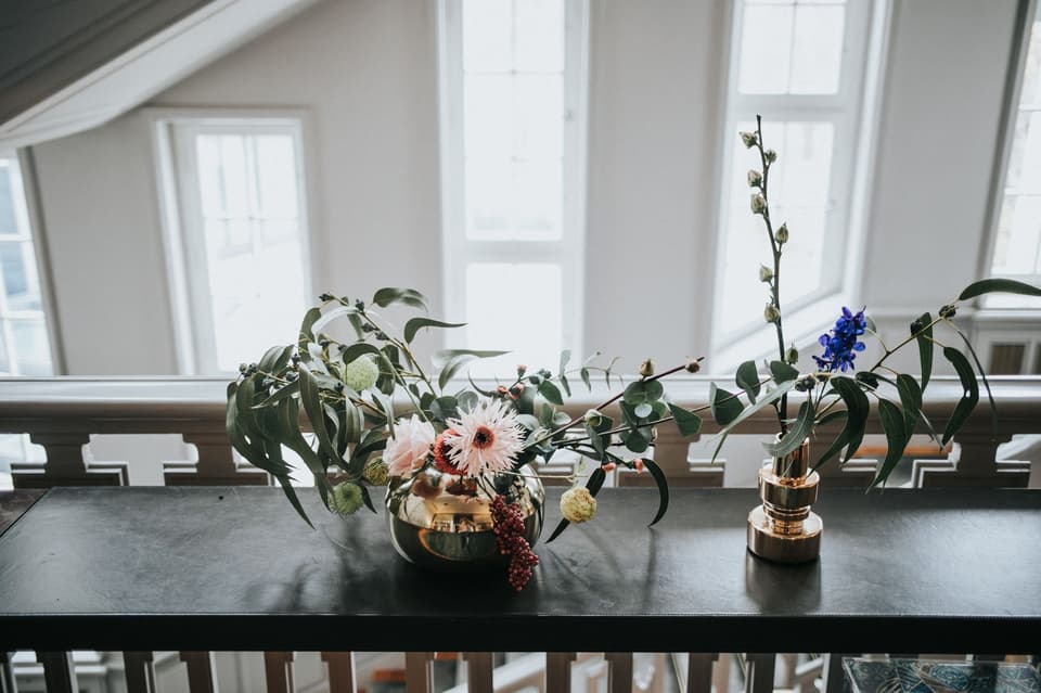 Blumendekoration in Treppenhaus