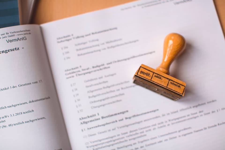 Schriftstück mit Stempel