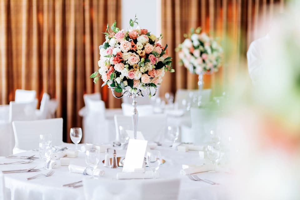 Tischnamen zur Hochzeit anstatt Tischnummern